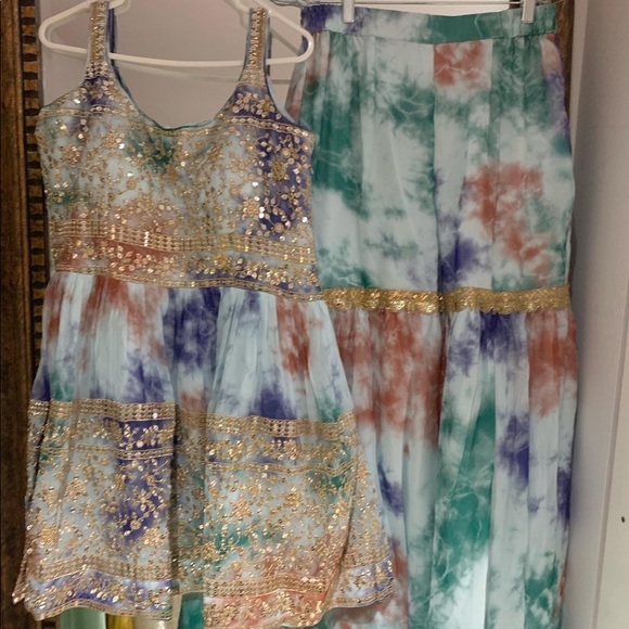 Brand new designs in Sharara suits - Picture 6 of 16